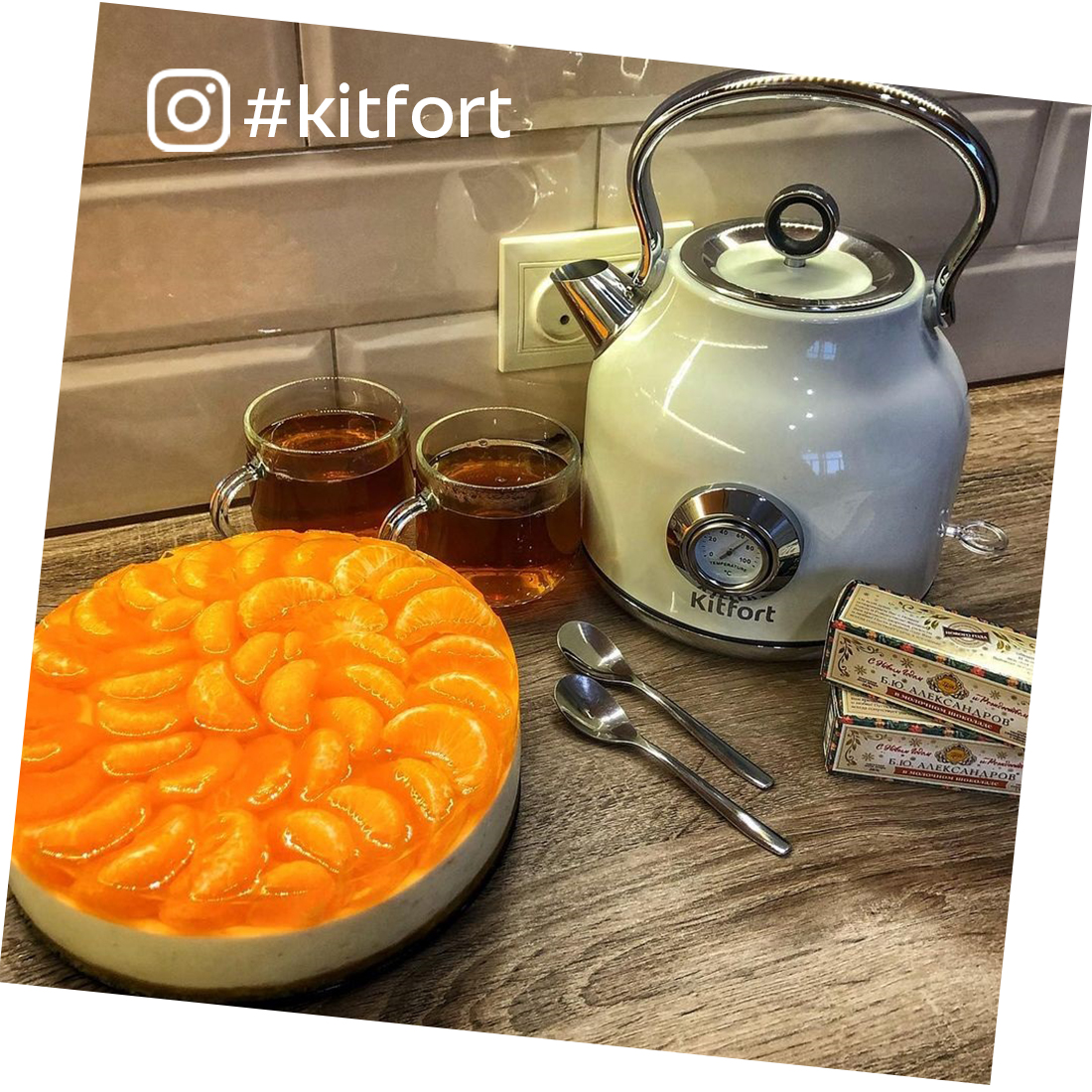 Чайник Kitfort KT-673