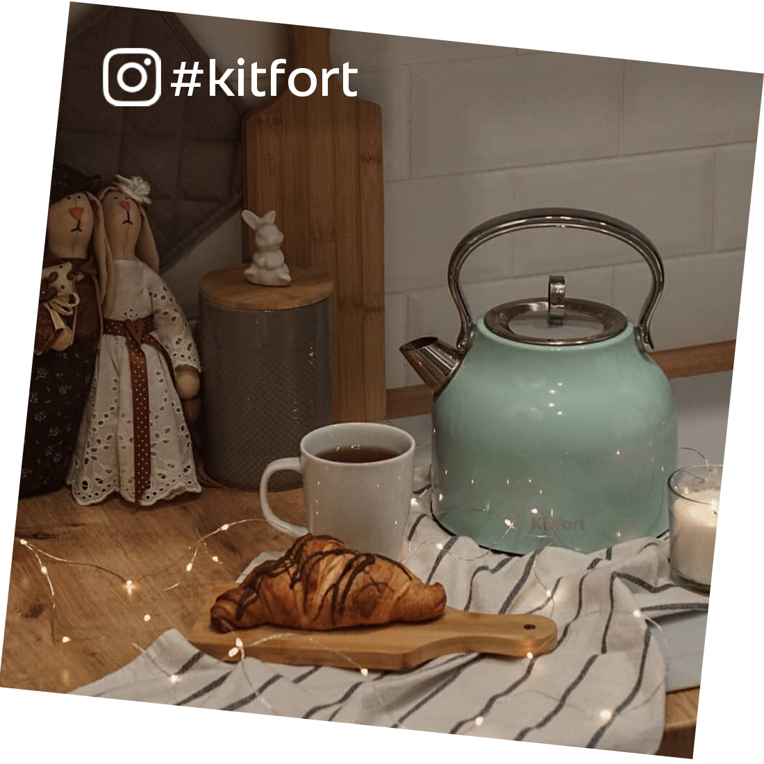 Чайник Kitfort КТ-671-3, голубой