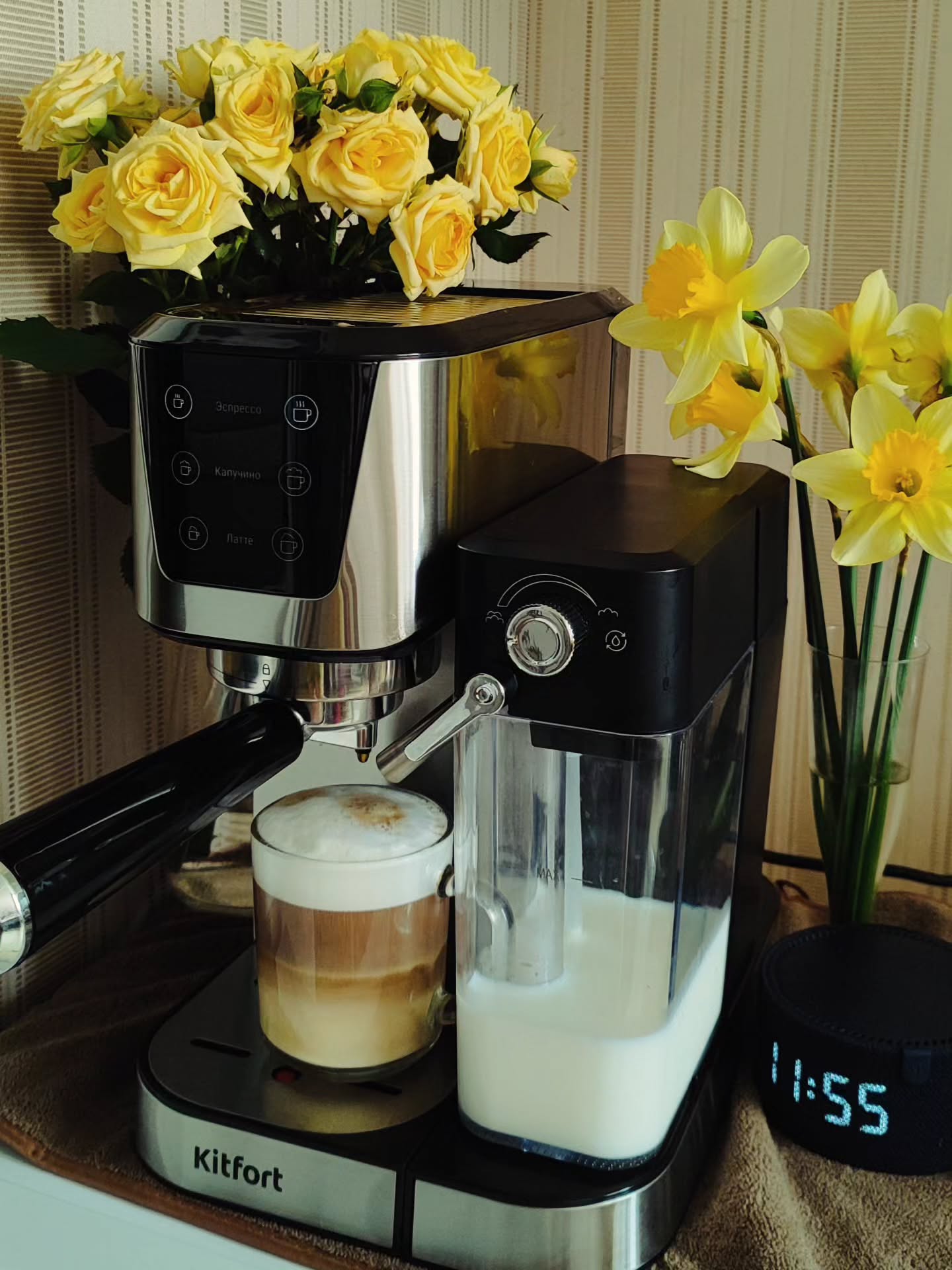 Приз: Напольные весы Kitfort КТ-804-3, бежевые - победитель конкурса Kitfort 2026 год