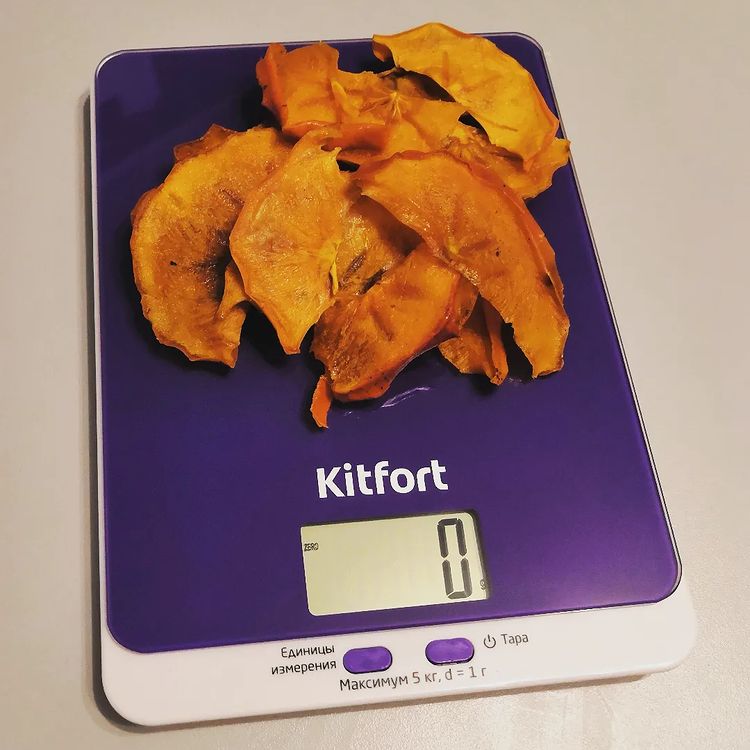 Кухонные весы с дисплеем Kitfort КТ-803-5, оранжевые  по цене 790 .